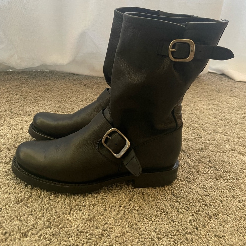 Frye Veronica Short Moto boots Black Size 7